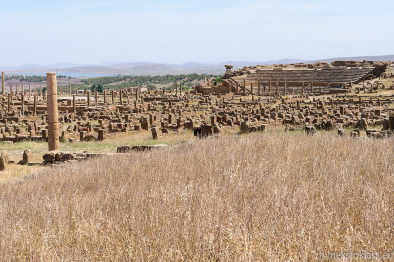 Timgad, ruiny římského tábora nedaleko města Batna